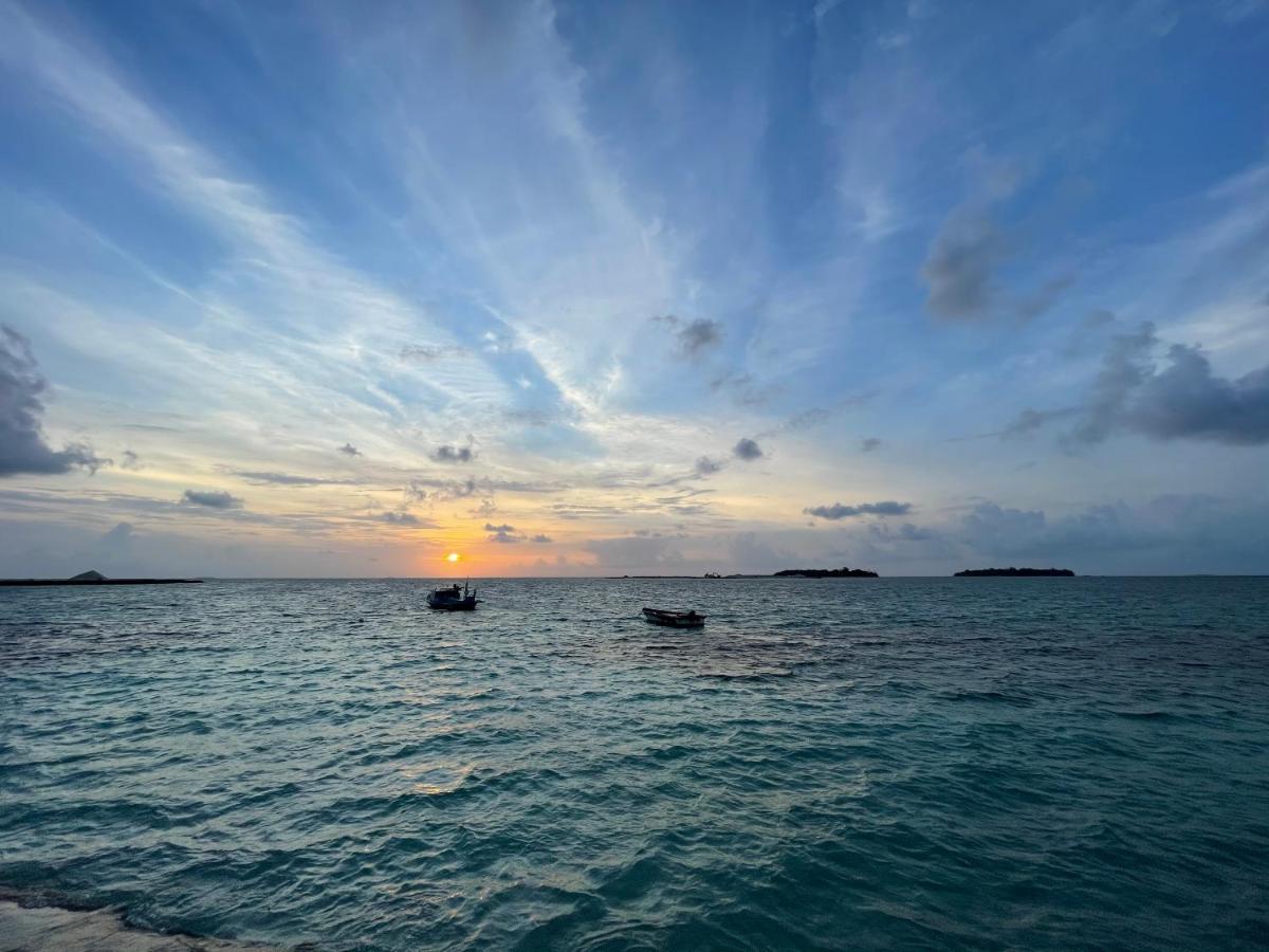 ホテル La Isla Tropica グライドゥ エクステリア 写真